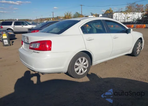 2011 Mitsubishi Galant Es/Se z USA, uszkodzony, nr VIN 4A32B3FF6BE013659